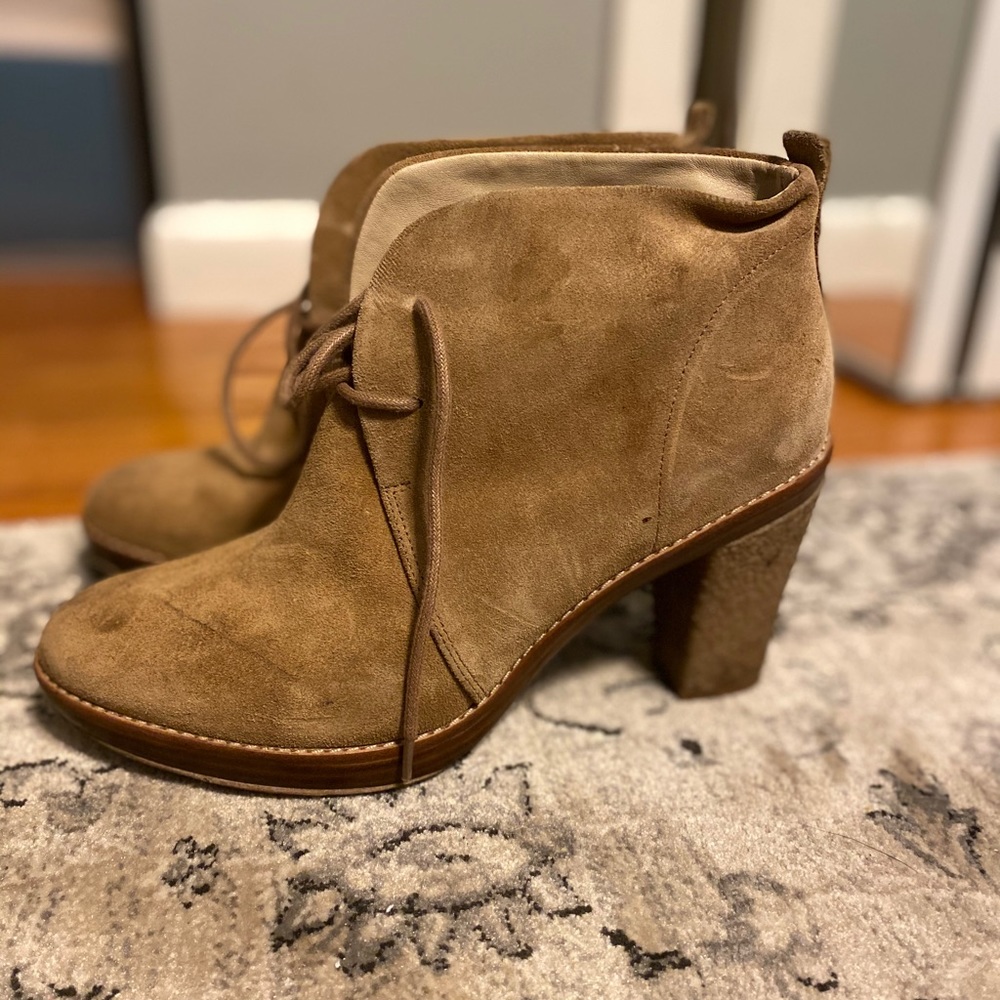 KORS Michael Kors tan suede booties